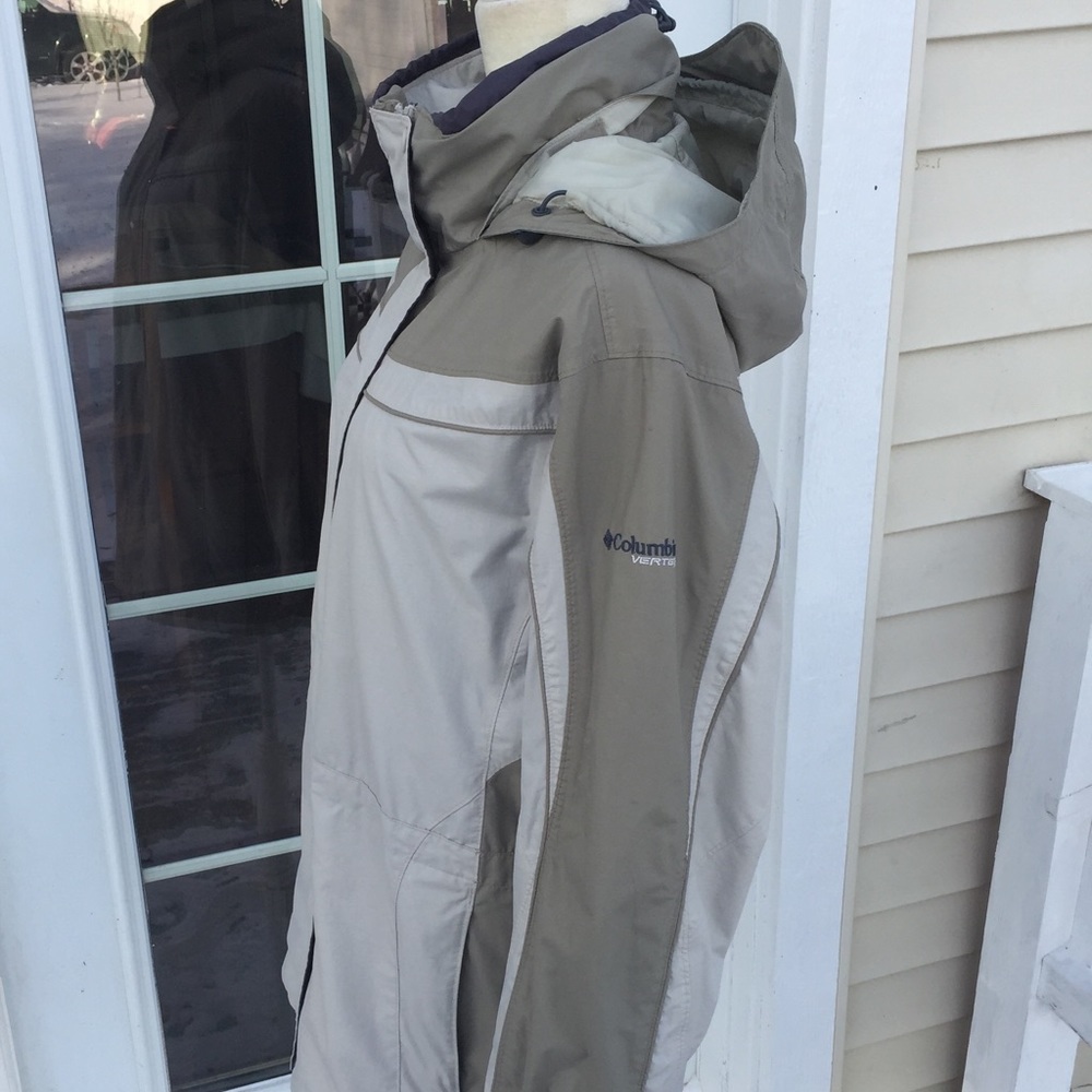 Columbia Interchange Waterproof Jacket. M - Picture 2 of 11